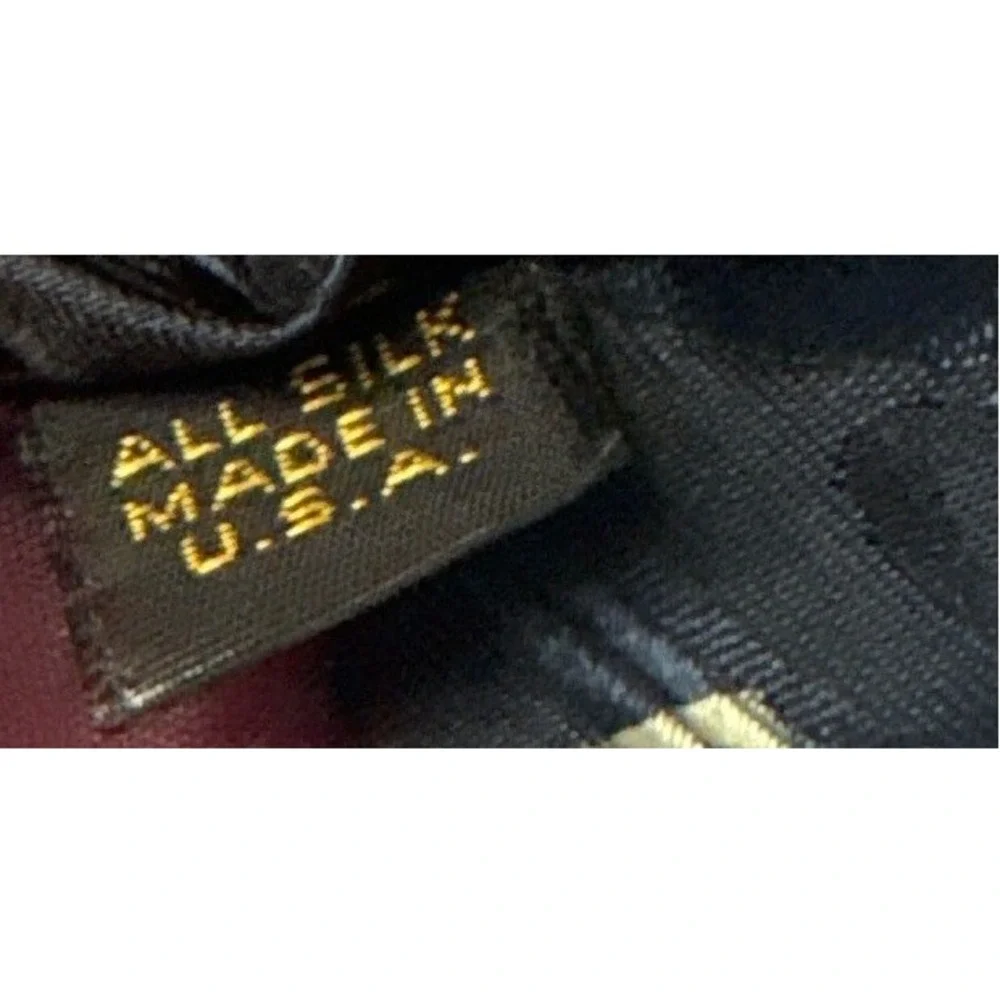 VTG Garrick Anderson Mens Silk Necktie Navy Blue Gold Purple Geometrice USA Made